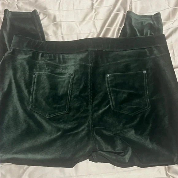 Simply Vera Vera Wang Dark Green velvet  Leggings - Picture 3 of 3